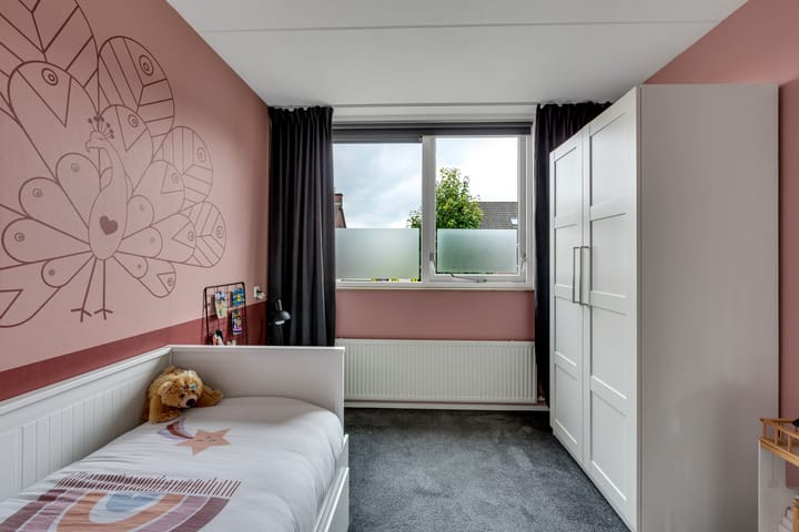 Foto 26 van Meerkoetstraat 32