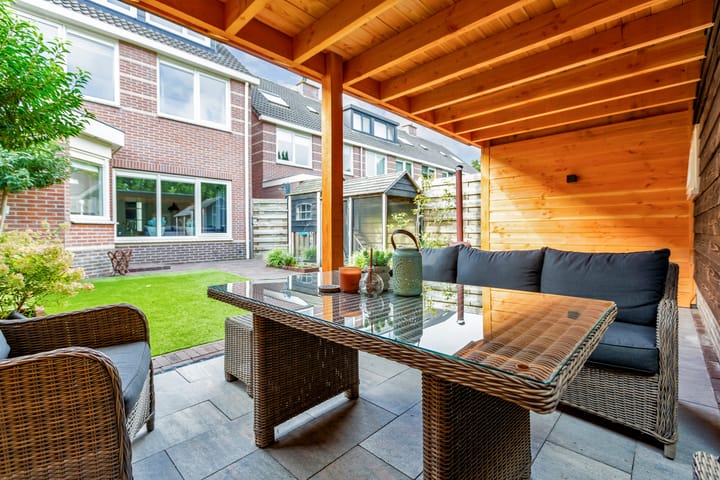 Foto 46 van Meerkoetstraat 32