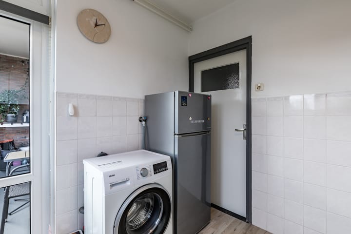 Photo 12 of Veestraat 23