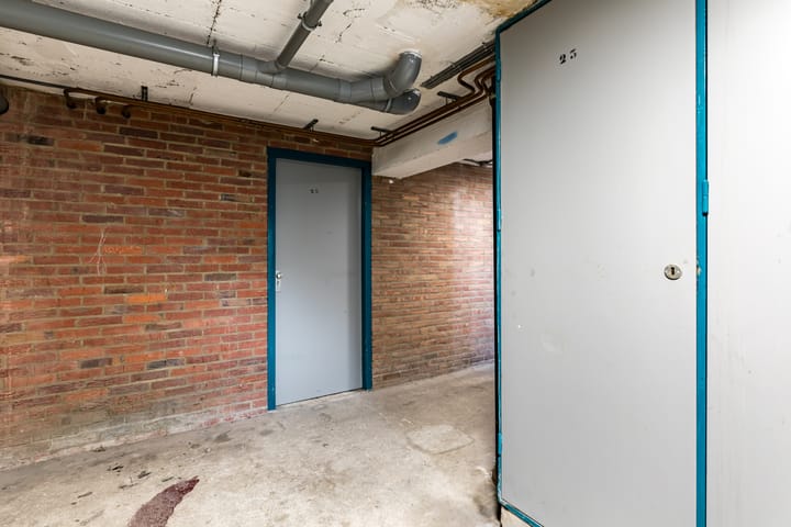 Photo 19 of Veestraat 23