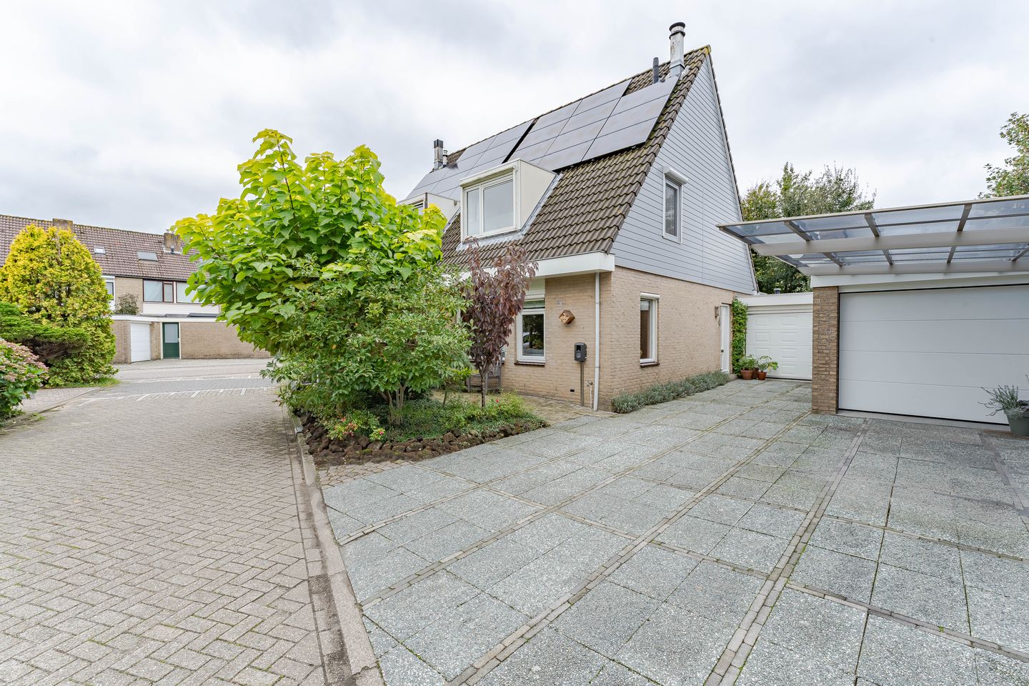 Foto 1 van Tuinfluiter 4