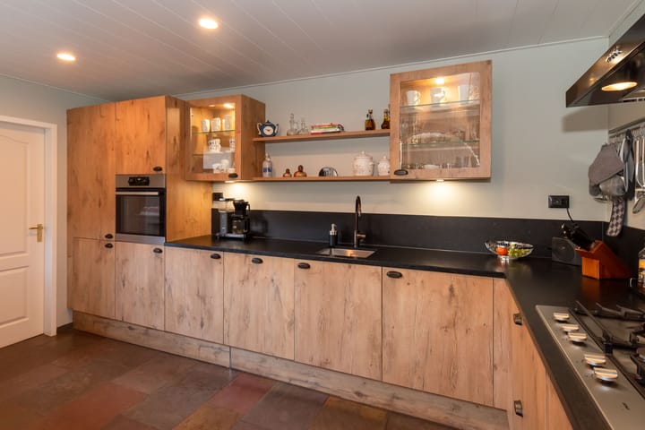 Photo 13 of Veeneslagen 38