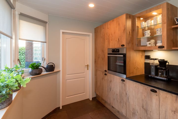 Photo 15 of Veeneslagen 38