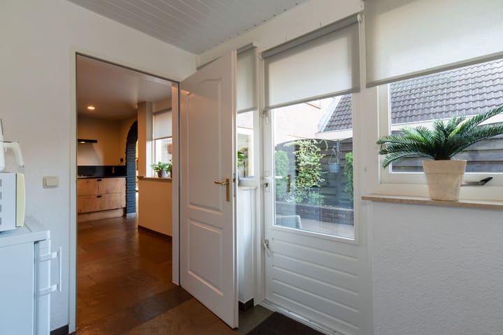 Photo 17 of Veeneslagen 38