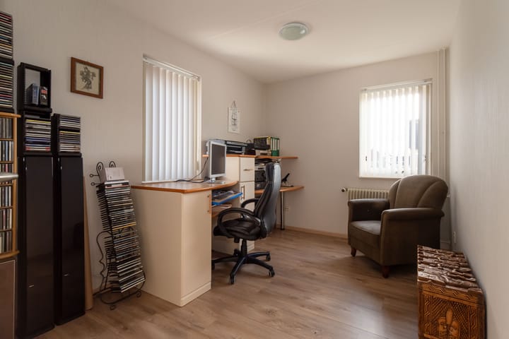 Photo 27 of Veeneslagen 38