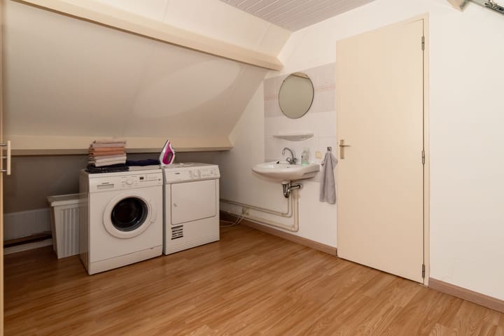 Photo 34 of Veeneslagen 38