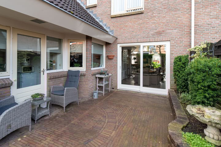 Photo 44 of Veeneslagen 38