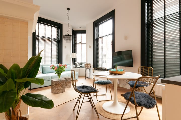 Foto 6 van Warmoesstraat 30-A