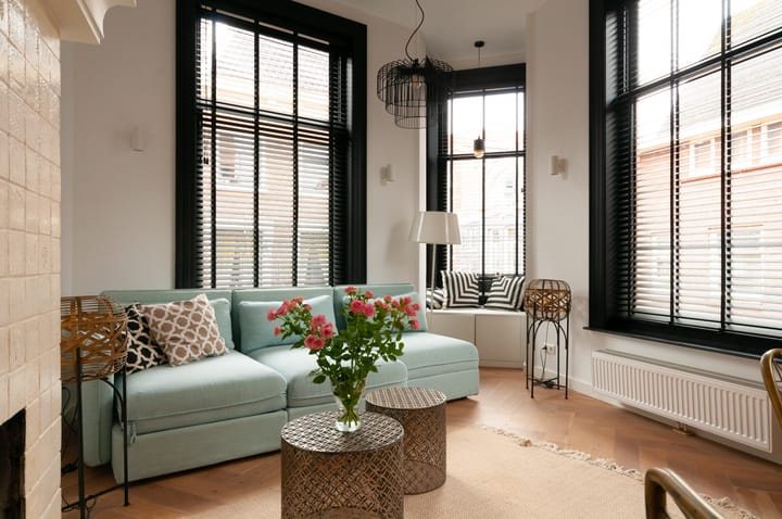 Photo 11 of Warmoesstraat 30-A