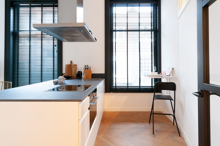 Foto 16 van Warmoesstraat 30-A