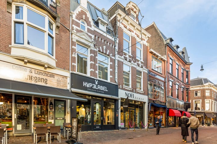 Photo 27 of Warmoesstraat 30-A