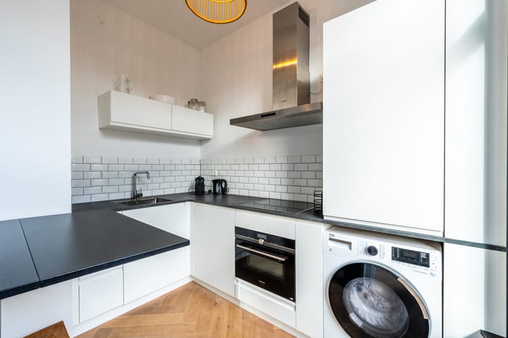 Photo 3 of Warmoesstraat 30-B