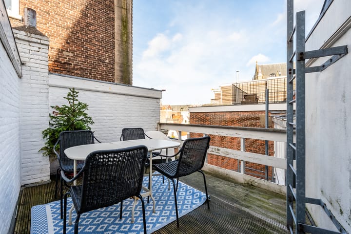 Photo 4 of Warmoesstraat 30-B