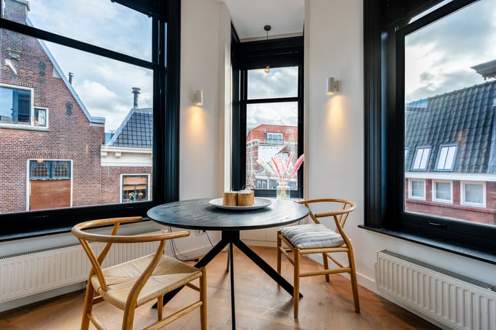 Photo 7 of Warmoesstraat 30-B