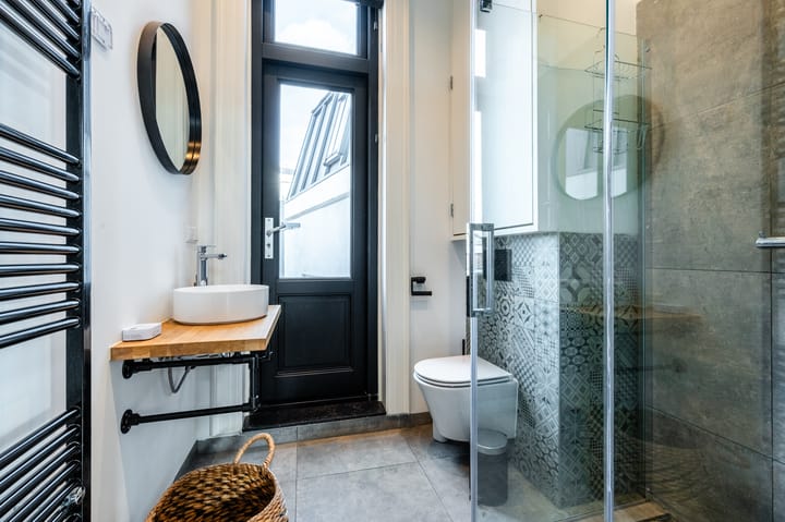 Photo 10 of Warmoesstraat 30-B