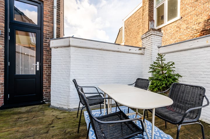 Photo 11 of Warmoesstraat 30-B