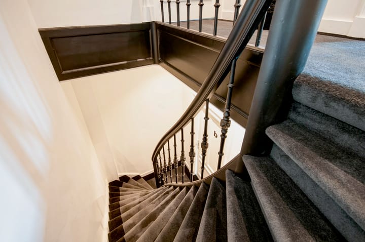 Photo 12 of Warmoesstraat 30-B