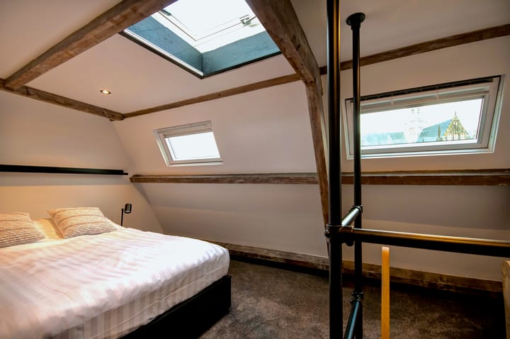 Photo 18 of Warmoesstraat 30-B