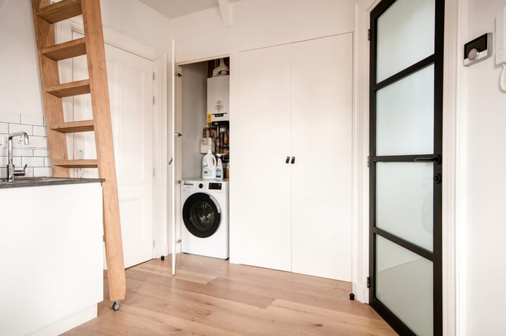 Photo 22 of Warmoesstraat 30-B