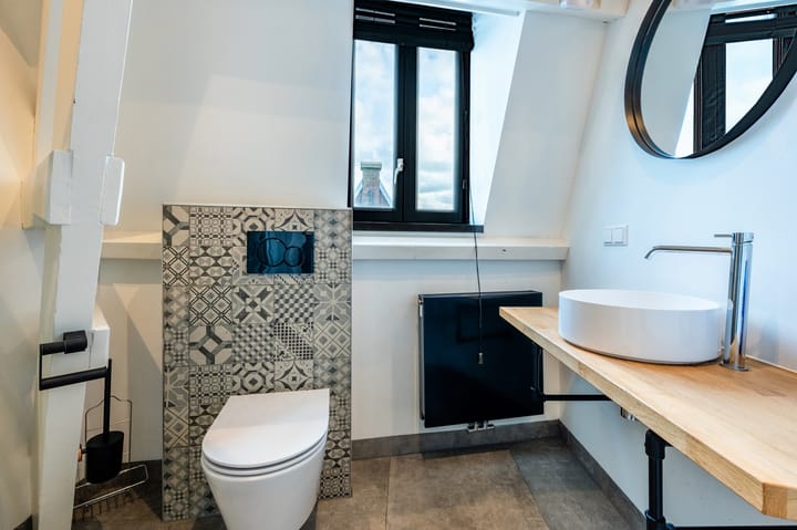 Photo 24 of Warmoesstraat 30-B