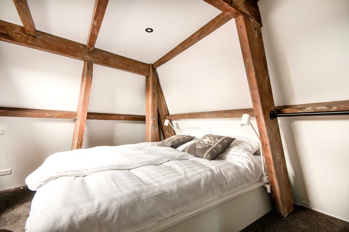 Photo 27 of Warmoesstraat 30-B