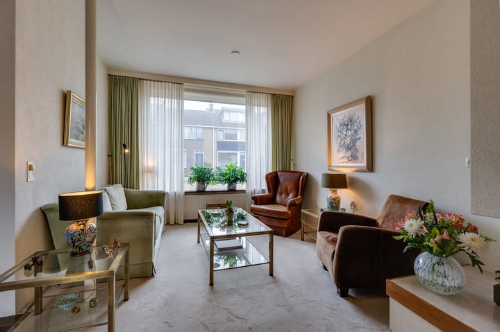 Foto 10 van Albert Schweitzerstraat 32