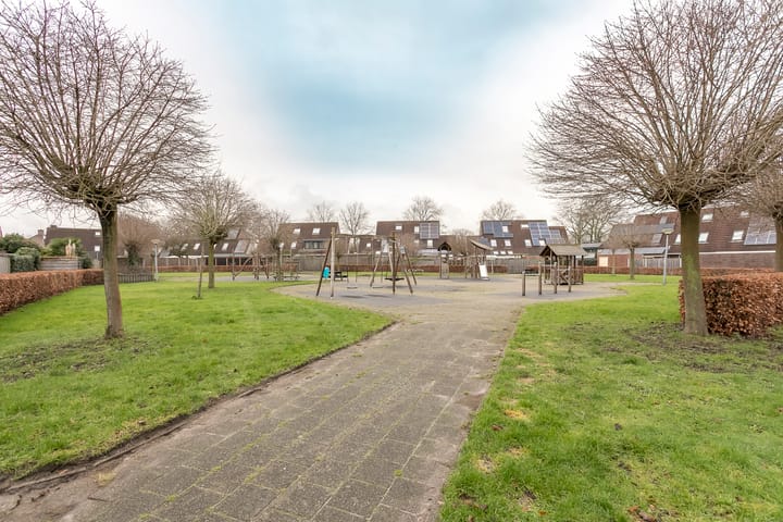 Photo 42 of Rozentuin 13