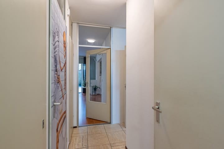 Photo 16 of Veeartsweg 61