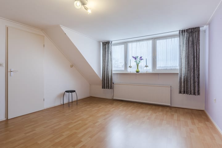 Foto 34 van Brahmsstraat 4