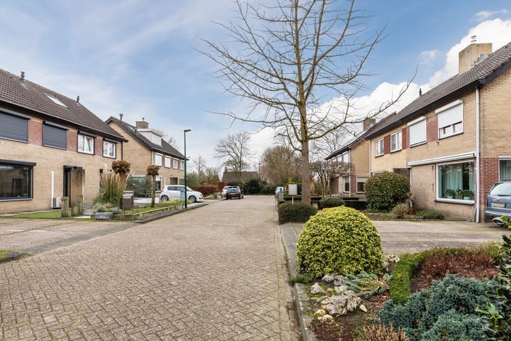 Foto 40 van Brahmsstraat 4