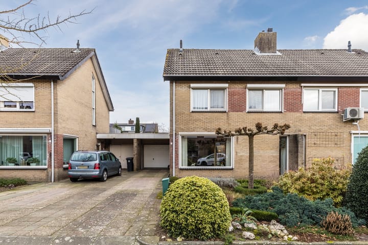 Foto 41 van Brahmsstraat 4