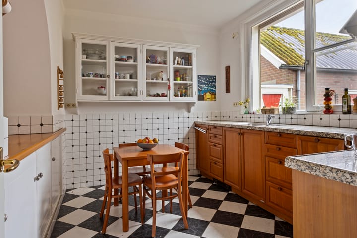 Foto 17 van Voorstraat 34