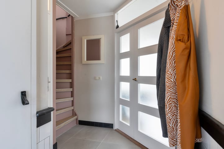 Photo 4 of Watermunt 17