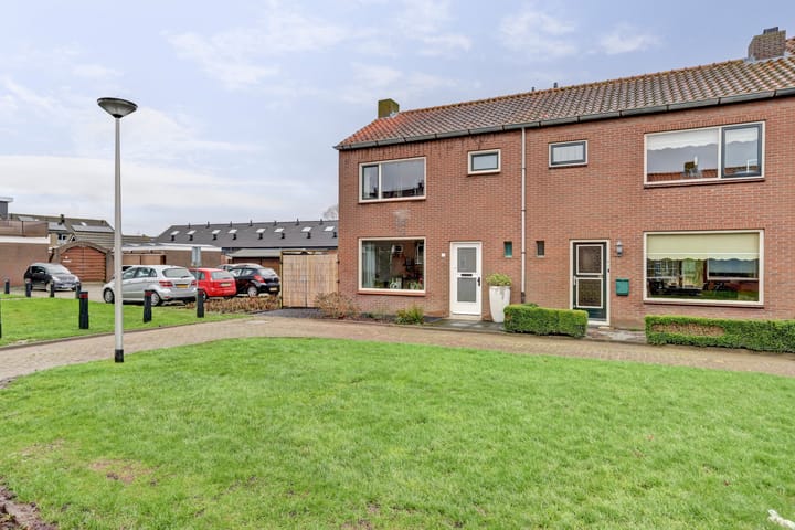 Foto 7 van Van Vollenhovenstraat 8