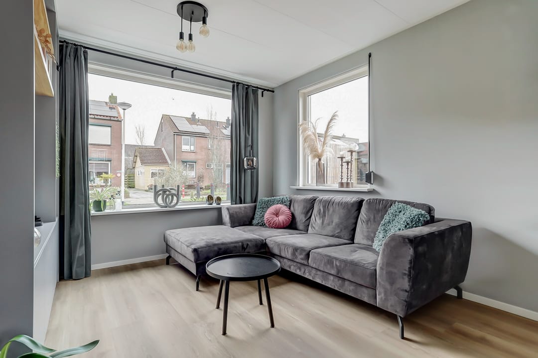 Foto 11 van Van Vollenhovenstraat 8