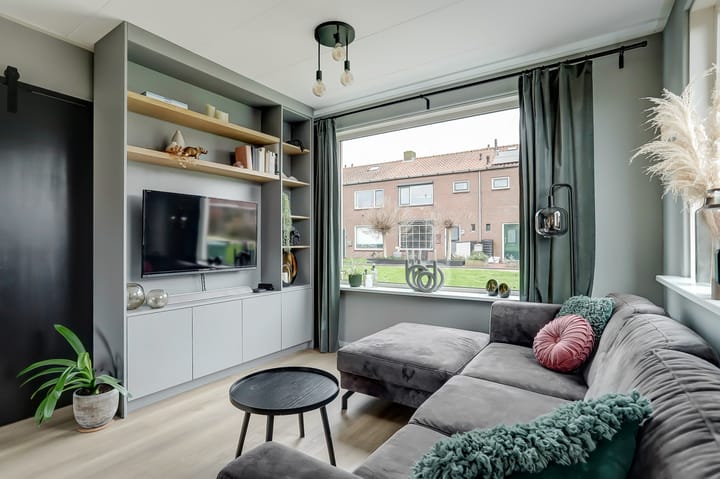 Foto 12 van Van Vollenhovenstraat 8