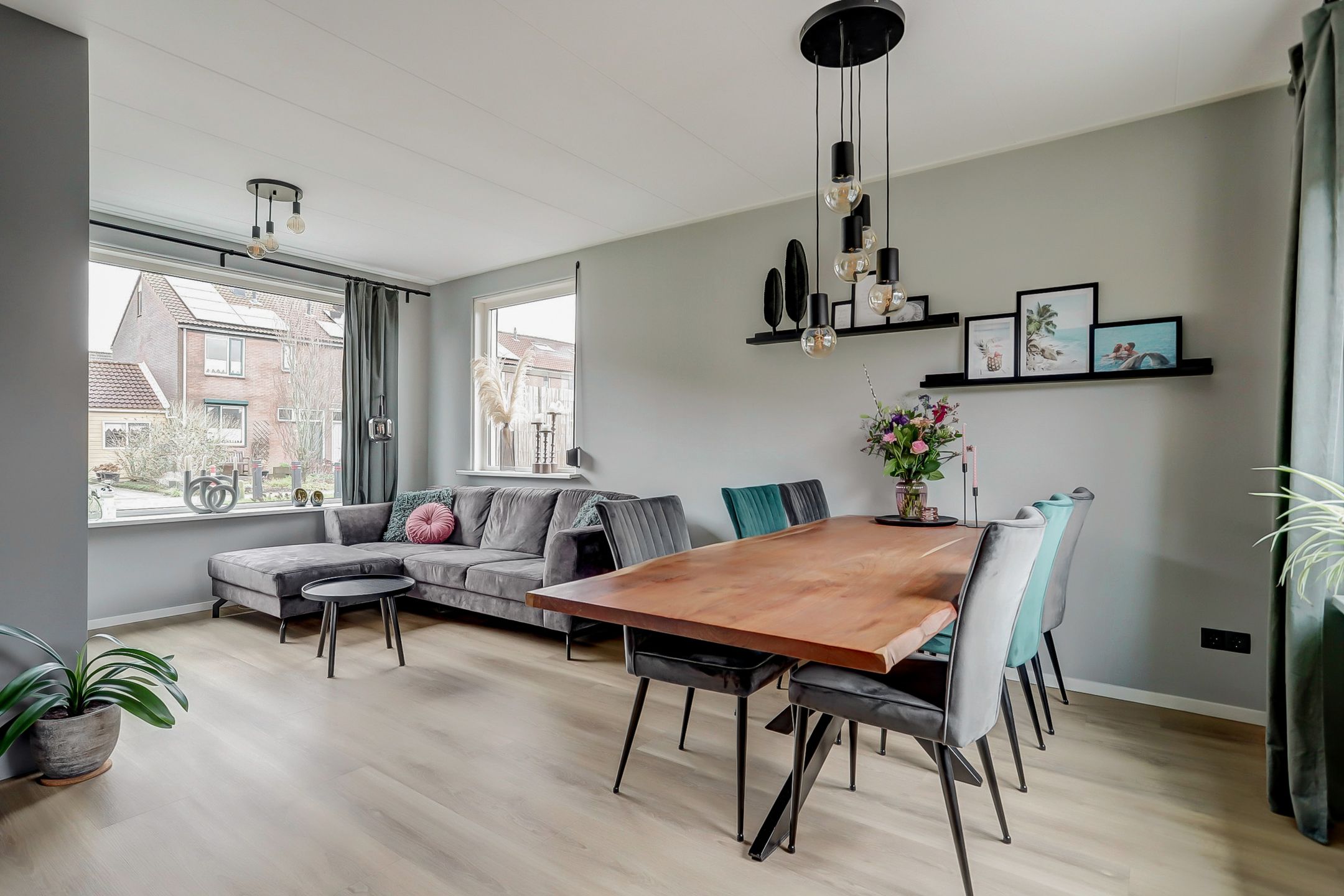 Foto 15 van Van Vollenhovenstraat 8