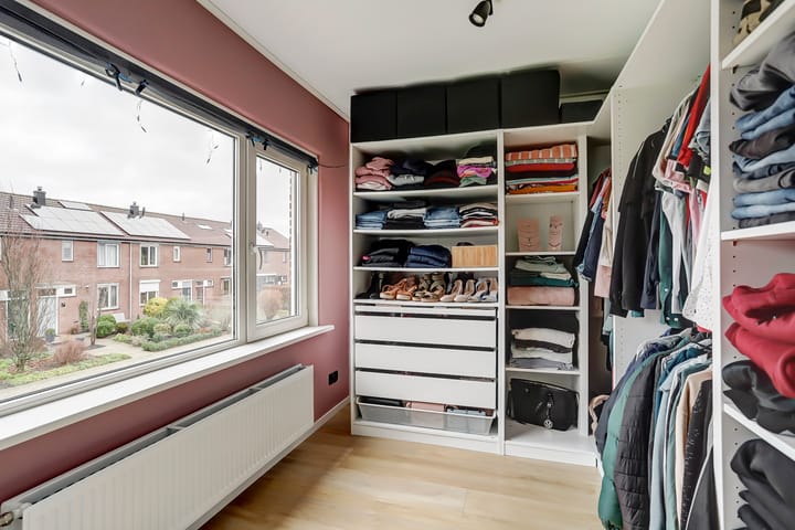 Foto 28 van Van Vollenhovenstraat 8