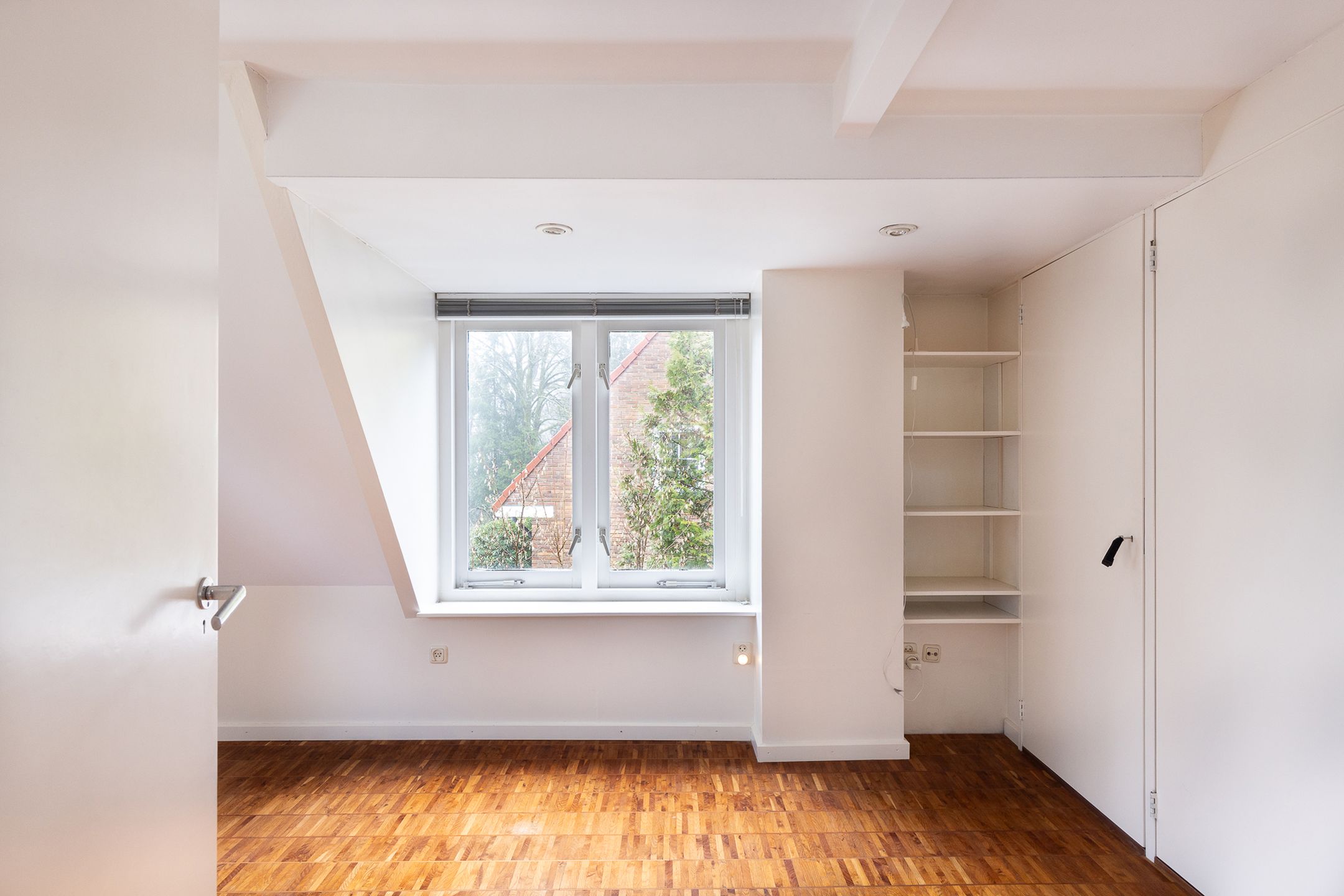 Foto 21 van Jacob van Gaesbeeklaan 7