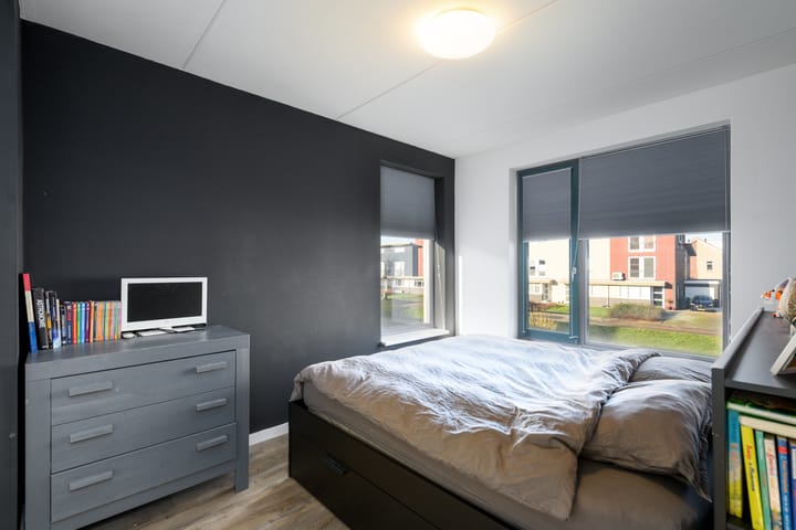 Foto 15 van Smaragd 40