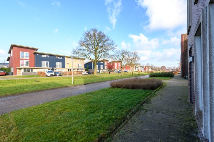 Foto 31 van Smaragd 40