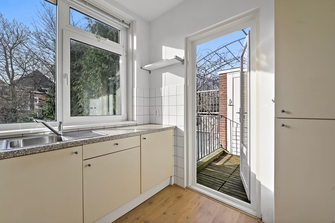 Foto 11 van Jacob van der Doesstraat 44