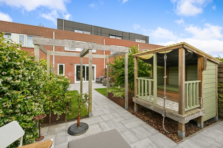 Foto 1 van Rode Ring 184