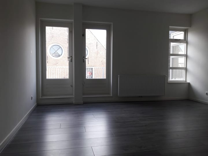 Photo 5 of Zuiderhoofdstraat 64-A