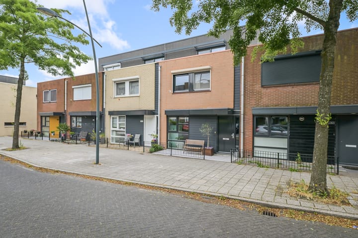 Foto 28 van Rode Ring 184