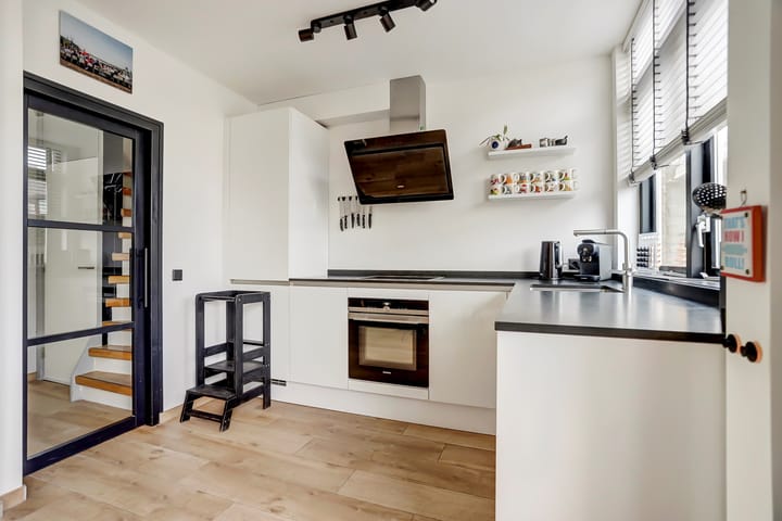 Foto 11 van Distel 2