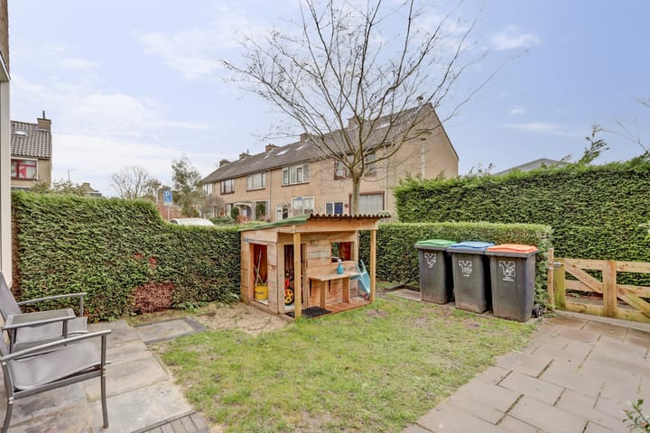 Foto 30 van Distel 2