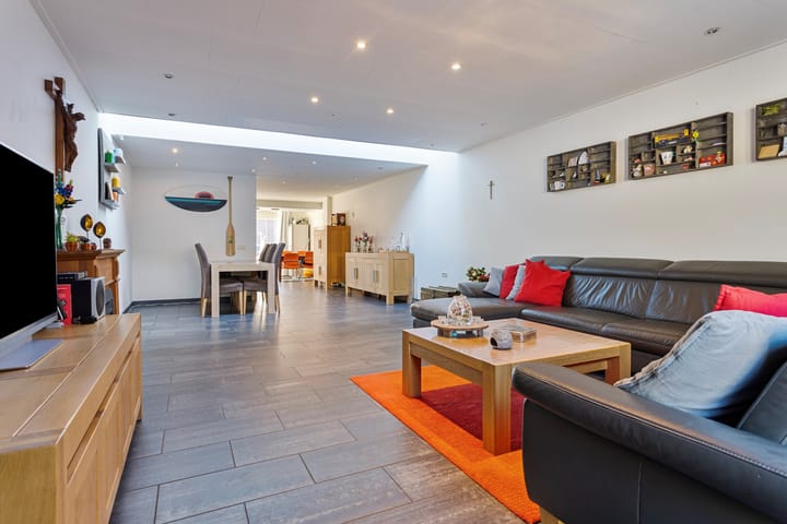 Foto 18 van Esdoornstraat 35