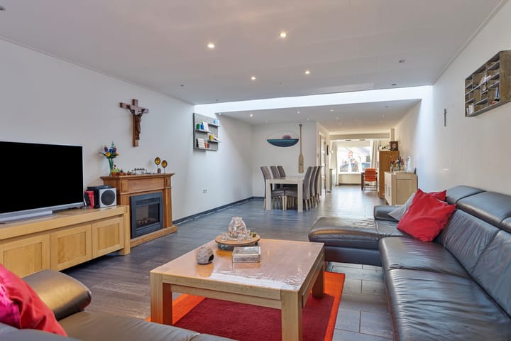 Foto 19 van Esdoornstraat 35