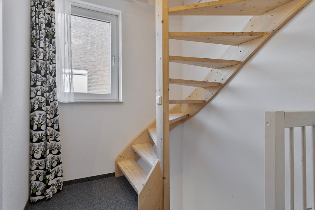 Foto 22 van Esdoornstraat 35